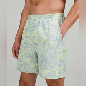 Lululemon Sz M Pool Short 7" Washed Marble Alpine White Electric Lemon Multi